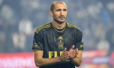 Ulduz futbolçudan gözlənilməz qərar