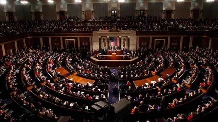 Respublikaçılar oyun oynayır, ABŞ-ı riskə atır