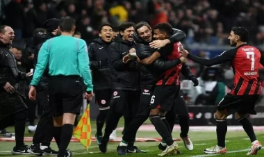 “Bavariya” səfərdə 5, “Borussiya” öz meydanında 3 top buraxdı - VİDEO