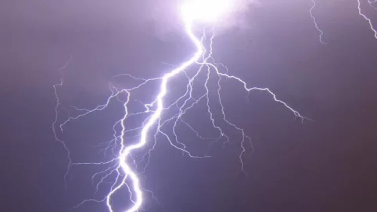 Şənlikdə bir ailənin 11 üzvünü ildırım VURDU