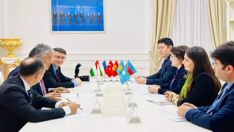 Aktotı Raimkulova TÜRKSOY-un Baş katibi ilə görüşüb - FOTO