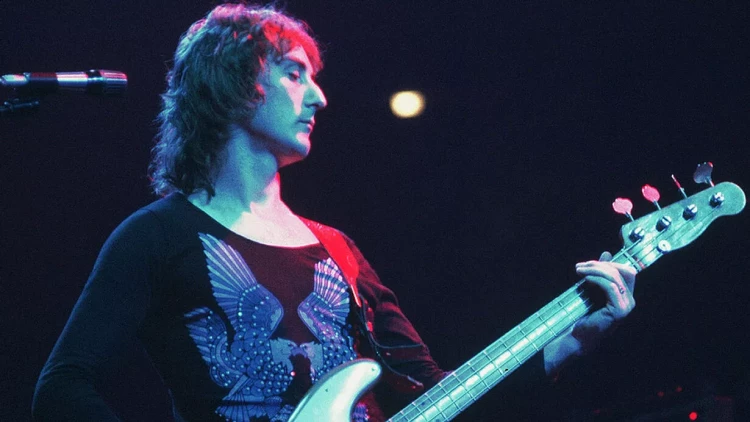 Məşhur musiqiçi xərçəngə məğlub oldu - FOTOlar