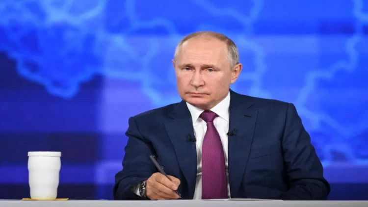 Putin uşaqlıq xatirələrini BÖLÜŞÜB: “Anam məni küncə qoyurdu” - VİDEO