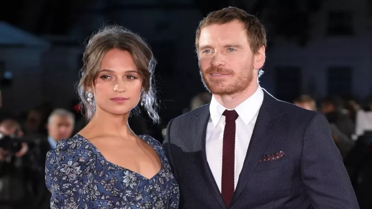 Məşhur cütlüyün ikinci övladı olacaq - FOTO