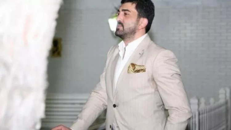 Ustalar məşhur müğənninin evini bərbad hala saldı