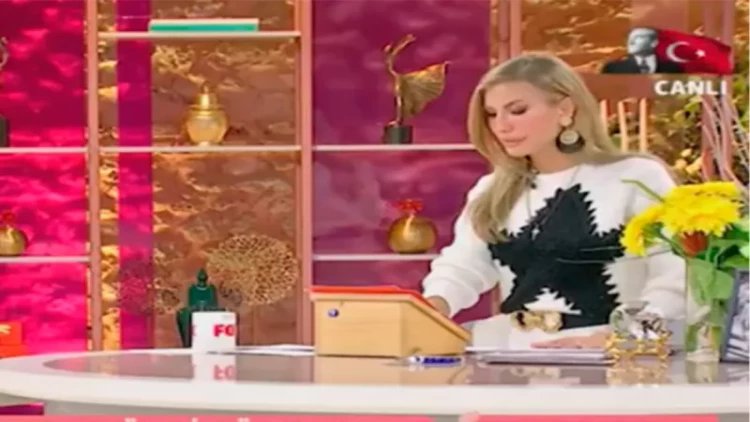 Canlı yayımda zəlzələ həyəcanı - aparıcı elə reaksiya verdi ki... -VİDEO