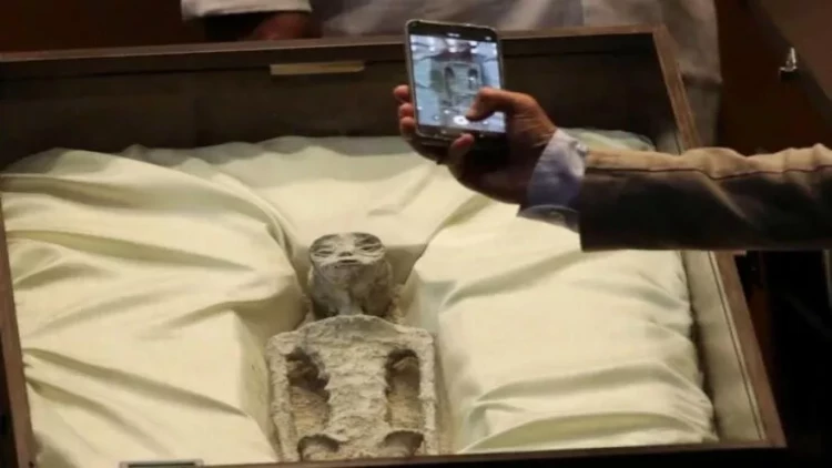 Mumiyalanmış “yadplanetlilərin” qalıqlarında görün nə tapıldı?