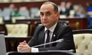 “Tiktok-u açırsan, Balaəlini, Nəfəsi görürsən” - Deputat - FOTO