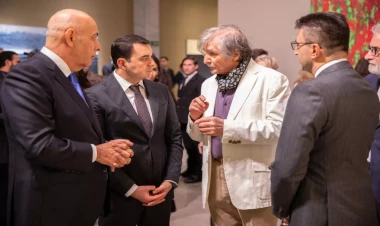 YARAT Xalq rəssamı Fərhad Xəlilovun “Yerlə göy arasında” adlı fərdi sərgisini təqdim etdi - FOTO