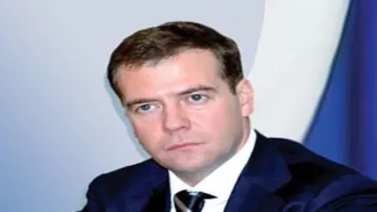 Medvedyev: Zelenski buna görə seçkini ləğv etdi