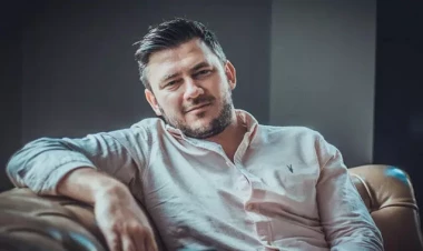 Dmitri Qluxovski 8 il müddətinə həbs edildi