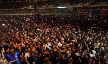 Konsert zamanı izdihamda 4 nəfər öldü - FOTO