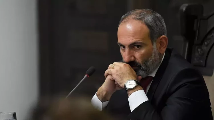 “Tarixdə satqın kimi qala bilərəm” - FOTO