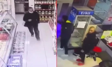 Malatyada baş verən zəlzələlər anbaan kameralara düşdü - VİDEO