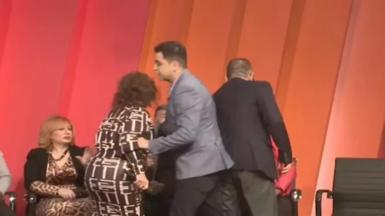 Verilişdə meyxanaçı ekspertə hücum etdi - VİDEO