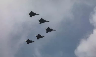 Aeroport ətrafında UNO göründü, qırıcılar havaya qalxdı