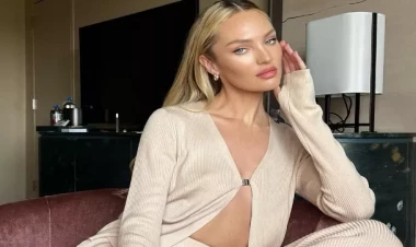 Cazibədar modeldən bikinili - FOTOlar