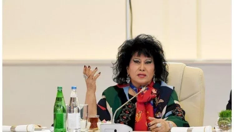 Zeynəb Xanlarovanın bacısı oğlu hakim qarşısında - FOTO