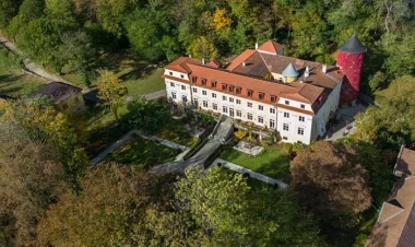 Məşhur bəstəkarın 50 otaqlı mülkü satılır - FOTO