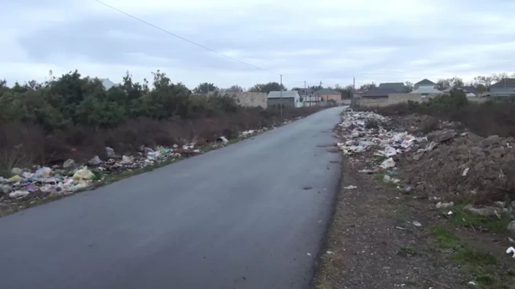 Bu rayonda küçə zibilliyə çevrilib - VİDEO - FOTO