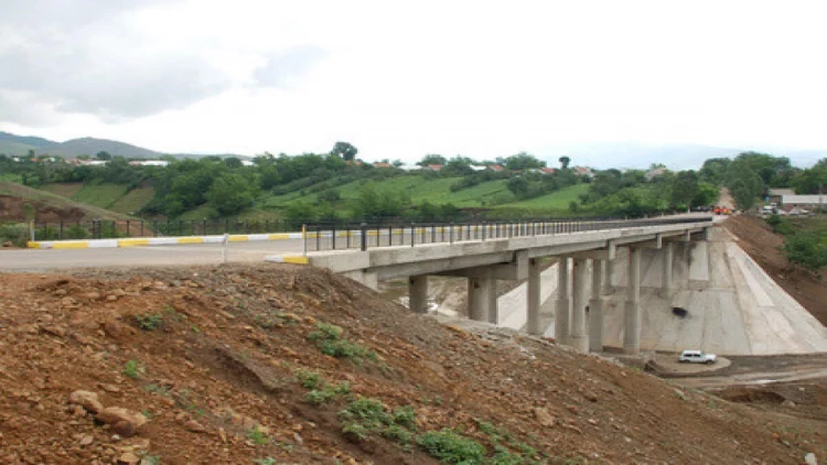 İranı Azərbaycanla birləşdirən yeni körpü bu tarixdə istifadəyə veriləcək