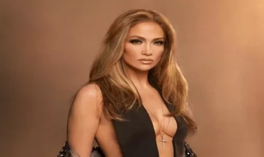 Cenifer Lopez gözəl bədəni ilə heyran etdi - FOTOlar