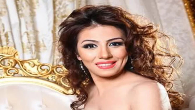 Uşağına kurtka almır, 3 minlik telefon işlədir - VİDEO