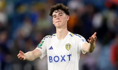 15 yaşlı oyunçu üçün futbol tarixinə düşəcək həmlə