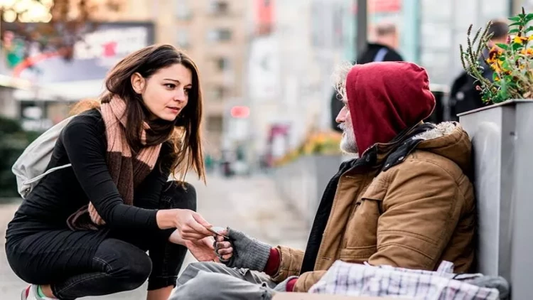 Fransada pandemiyadan sonra yoxsulluğun səviyyəsi artıb