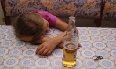 Ögey qızına pivə verib təcavüz etdi