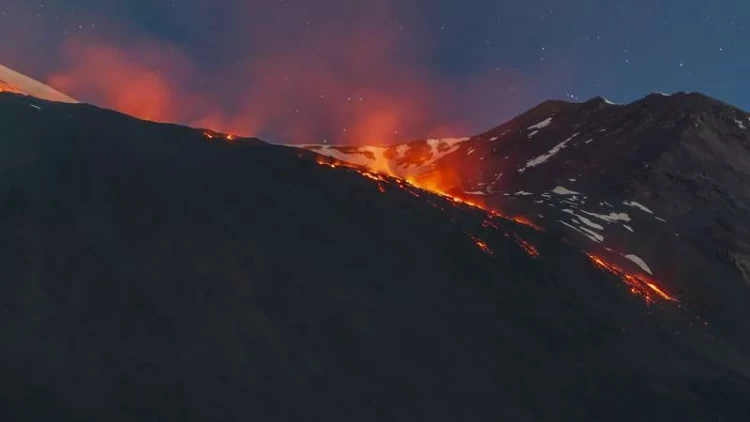 Etna vulkanı yenidən aktivləşdi - FOTO