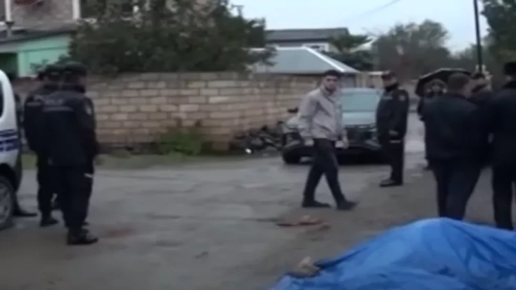 Qadını öldürdü, sonra yas mərasiminə gəlib hadisənin təfərrüatı ilə maraqlandı - Qətlin yeni TƏFƏRRÜATI - VİDEO