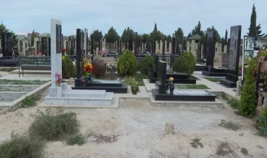 Binə qəbiristanlığından elə bir şey oğurlayrlar ki... - VİDEO