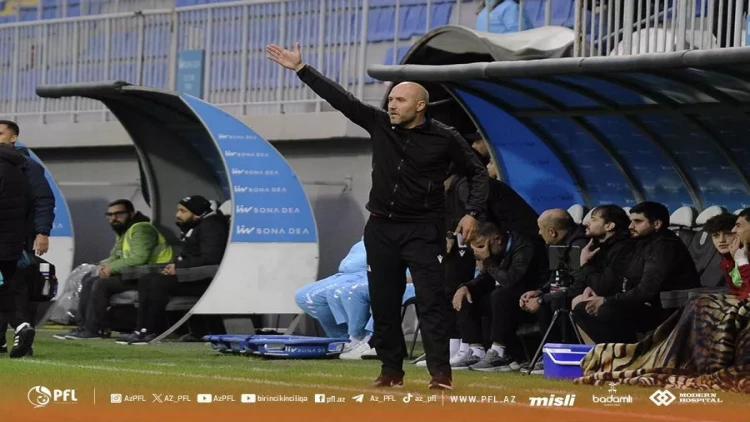 Samir Abasovla Adrian Mutu arasında GƏRGİN ANLAR - FOTO