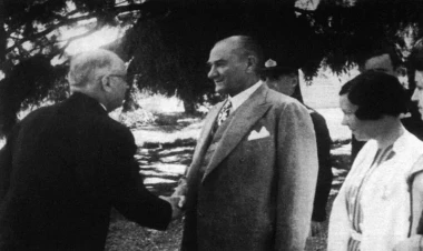 Maharacanın Atatürkə hədiyyə etdiyi səccadənin sirri - FOTO