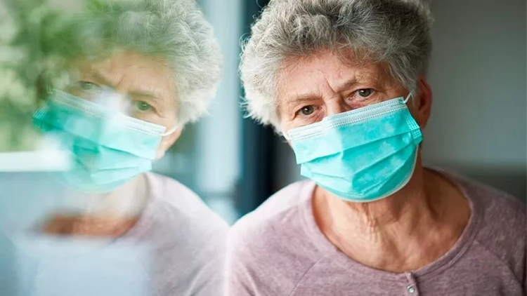 Bu şəxslər COVID-19 üçün yüksək risk kateqoriyasına aid edilmir