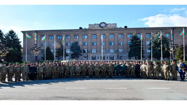 İlham Əliyev və Mehriban Əliyeva Xankəndidə hərbi paradda iştirak ediblər - VİDEO - FOTO