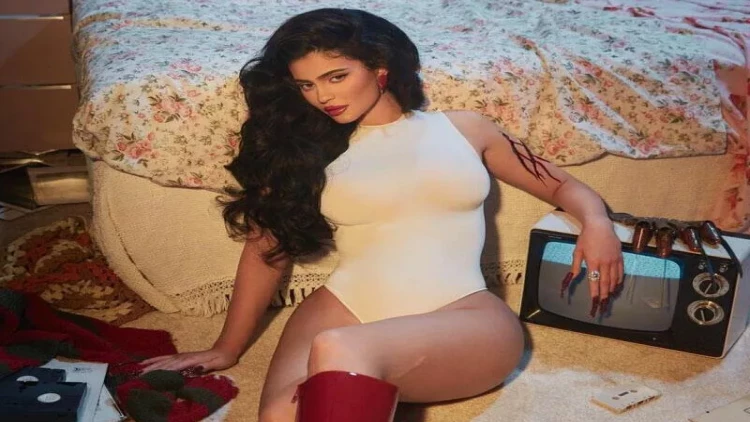 Kaylinin markası 1 saatda rekord satış etdi - FOTO