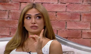 Pərvin: “Həccə gedib, Quran oxuyub, iki sevgilisini bir stolda əyləşdirir”