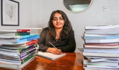 Bu qız Britaniyanın ən ağıllı yeniyetməsi oldu