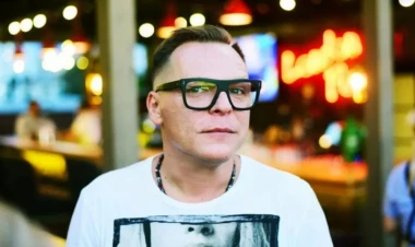 Rusiyalı musiqiçi qəfil öldü