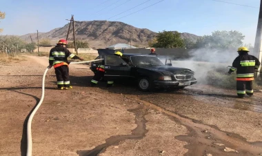 Sədərəkdə maşın yandı - VİDEO - FOTO