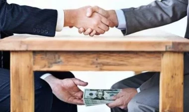 İcra başçıları bağça yeməyindən BU QƏDƏR qazanırmış – İlginc rəqəm