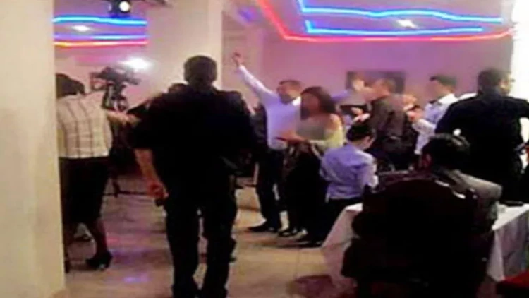 Mahnı sifarişinə görə DAVA DÜŞDÜ - Toy yasa çevrildi