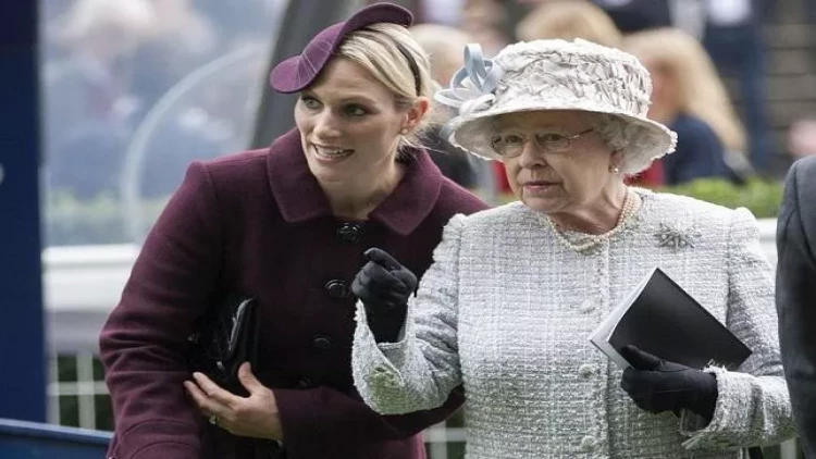 II Yelizavetanın sürdüyü maşın hərraca çıxarılacaq - FOTO