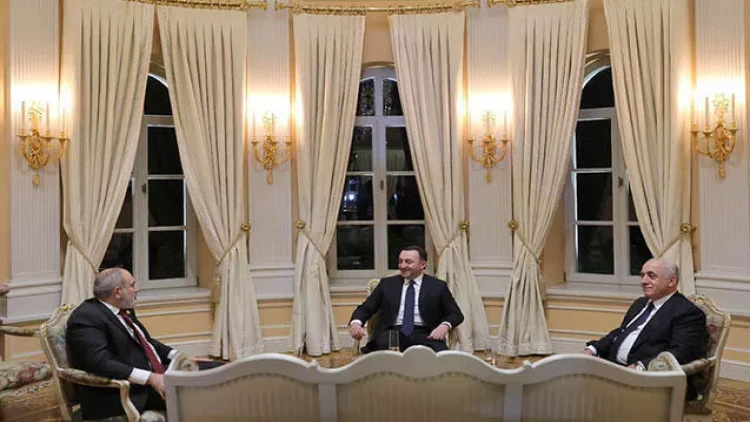 Əli Əsədov Paşinyanla görüşdü -  FOTO