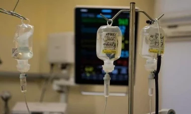 Daha iki nəfər qidadan zəhərləndi