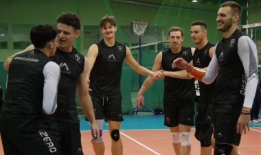 “Xarı Bülbül” Çelenc Kubokunda 1/16 finala yüksəlib