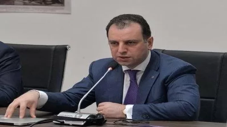 Ermənistanın sabiq müdafiə nazirinə qarşı növbəti ittiham