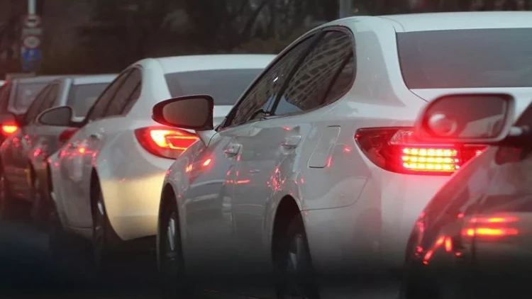 Bakının bir sıra yollarında tıxac yaranıb - SİYAHI - FOTO